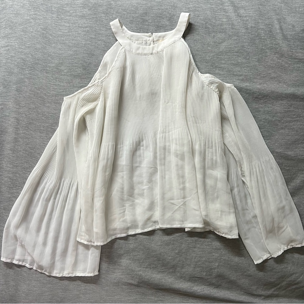 Hollister Cold Shoulder White Blouse with Bell Sleeves - Cream Boho top size S